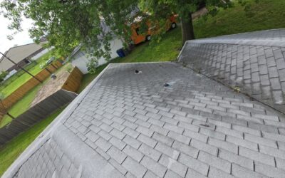 The Rain doesn’t stop ANYTHING! Inspecting a Roof in Tulsa today, DM ‘ROOF’ now for a free inspection! CALL US IF WE’RE NEAR YOU!